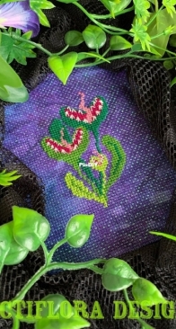 Noctiflora Designs - Baby Fangtrap - Free