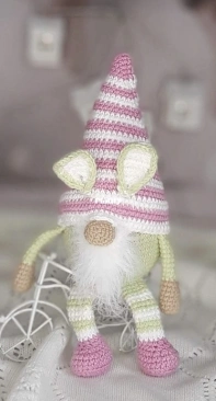Knitted Toy Zoo - Anna Prishchenko - Anna Prishenko - Easter Gnome