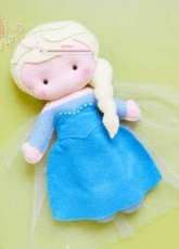 Meia Tigela-Felting Doll Elsa-Free Pattern /Portuguese