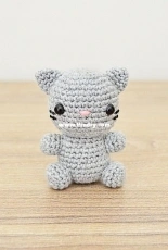 Bunnies and Yarn - Michelle Alvarez - 12 Baby Cat