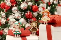 Mu Ning Xi Handmade - Four Christmas Tinies - Chocolate Deer - Chinese