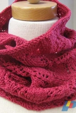 Diamond Leaf Cowl by Darlene Joyce/Mosaic Yarn Studio-Free