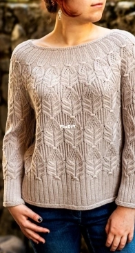 Fayna Sweater by Valentina Bogdanova