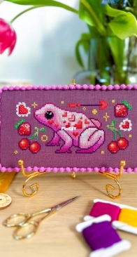 Needlelot Designs - Poison Heart Frog by Iris Kleinbussink