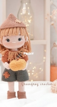 Green Frog Crochet - Thuy Anh - Đặng Thùy Anh - Sami the Scarecrow - Spanish