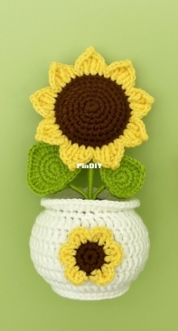 Lilys Lyric - Connie Chan - Sunflower Pot - Free