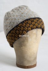 Mancha Hat + Mitts by Lisa R. Myers-Free