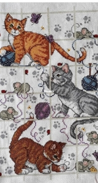 Cat wall hanging