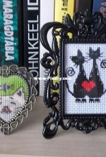 Mini cat kits