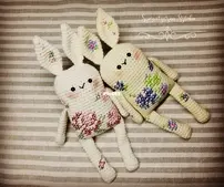 2 little bunnies