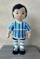 Suprema Artesanatos - Simone Padilha -  Soccer Fan Doll - Portuguese