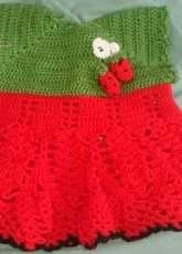 une robe fraise