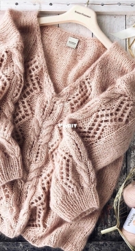 Capri Sweater by Anastasia Romanova