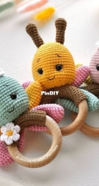 Vinera Eyer - Crochet Street Pattern - Vinera Kapustkina / Oxana - Baby Butterfly Rattle - Mariposa Sonajero - Spanish