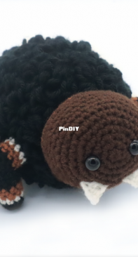 Stringy Ding Ding - Olive - Spider amigurumi - Free
