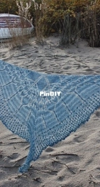 Korunka Shawl by Daniela Johannsenova-German-Free