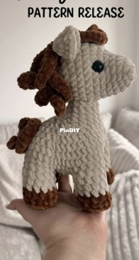 Lil Bean Stitches - Adina Laithwaite - Baby Horse
