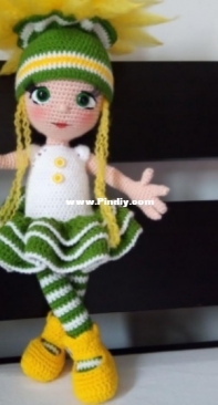 Lia Papadia - Lia Papadia - Dandelion Doll - English
