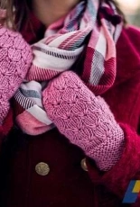Rose Bud Mittens by by Abbye Dahl - AbbyeKnits