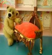 Miniature Thread Crochet Bears - Edith Molina - Winston