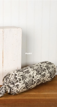 Connecting Threads - Boudoir Bolster - Free
