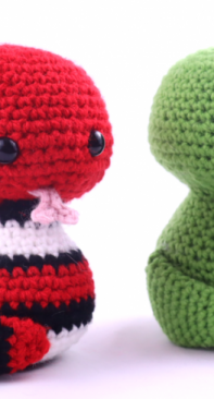 Stringy Ding Ding - Olive - Snake Amigurumi - Free