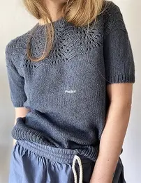 Peacock Tee Solo by Lene Holme Samsøe - English, Danish, French, German, Norwegian, Swedish, Italian, Spanish
