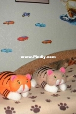 Unknown Designer - Cat -  Russian