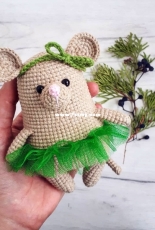 Juliia Pyha / Julia Piga - Mouse - Russian