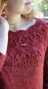 Coryn sweater by Valentina Bogdanova - English