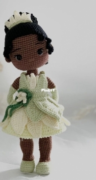 Odd Dolli - Jeanine Andrea - Princess Tiana - English