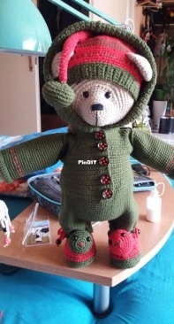 Svetlana Lutik , Christmas Bear