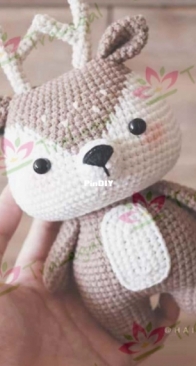 Hainchan Design - Hainchan - Hanh Tran - Little Deer - Pequeno Veado - Portuguese - Translated