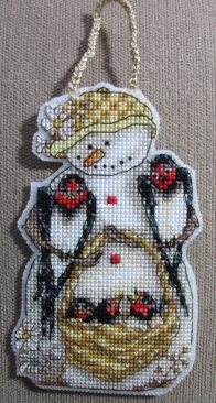 Swallow snowman -- by Людмила Ойнонен / ludmoin /