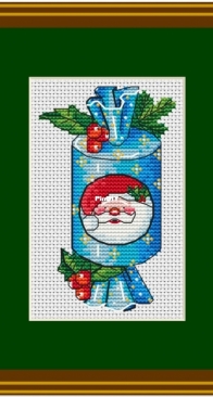 Christmas Cracker With Santa Claus by Svetlana Kaymak / Murrena