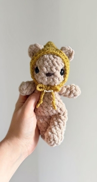 Oak and Marlow - Jocelyn Elizabeth - Baby Finn Bear and Fable Baby accessories
