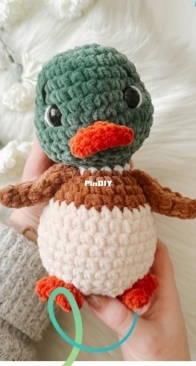 Hobbii - Double Dutch crochet company - Jessica Van Leeuwen - Margo Mallard Duck