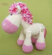 Dione Design - Veronika Maskova - Pony Luna
