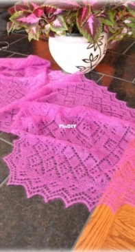 Rumor shawl by Yulia AV - Russian