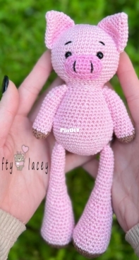 Crafty Lacey - Handmade by Lacey - Lacey Hill - Pig - Free