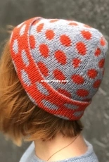 Sweetpea Hat by Aksenik Lyudmila