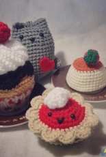 Desserts and cat