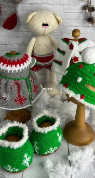 Crochet Bunny Art - Irina Tarasova - Greeny Outfit