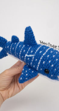 Affordable Cuteness - Theresas Crochet Shop - Theresa Grey / Kicher - Winston the Whale Shark