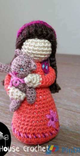 Cubby House Crochet - Veronica McRae - Child  little girl Maria