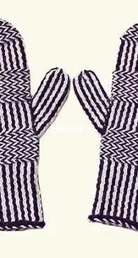 Rows Knitwear - Static Mittens