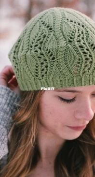 Prato Hat by Heather Zoppetti - English