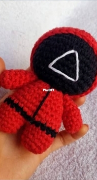 Tita Bunny - Crochet by Maya - Maia Iannazzo - Squid Game - Free