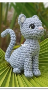 Neith Sand Crochet - Claire Péaud - Mofu the Tiny Grey Cat