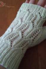 That-a-Way Mitts-Fingerless Gloves by Paula McKeever -Free